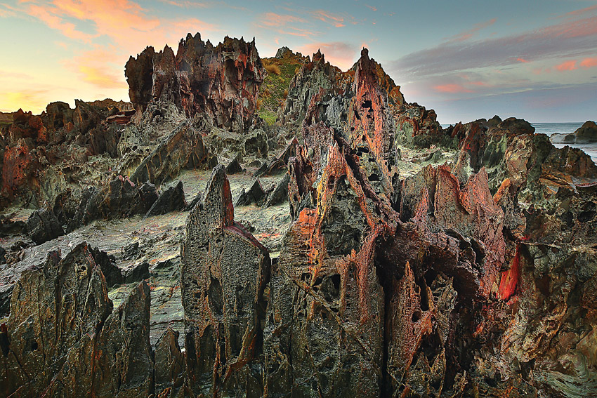 Gothic rocks, Tarkine coast